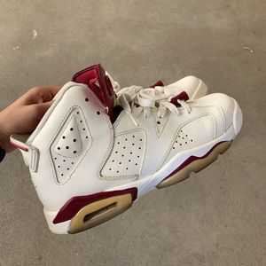 Maroon 6s
